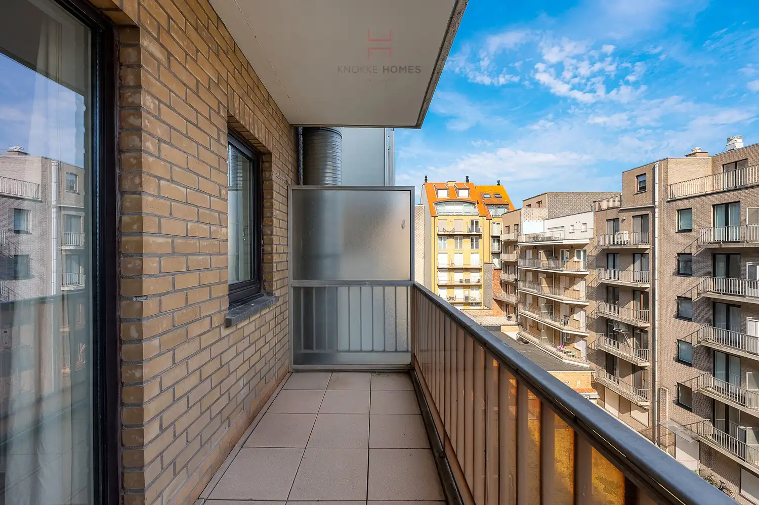 Instapklaar 3-kamerappartement met frontaal zeezicht aan het Rubensplein foto 22