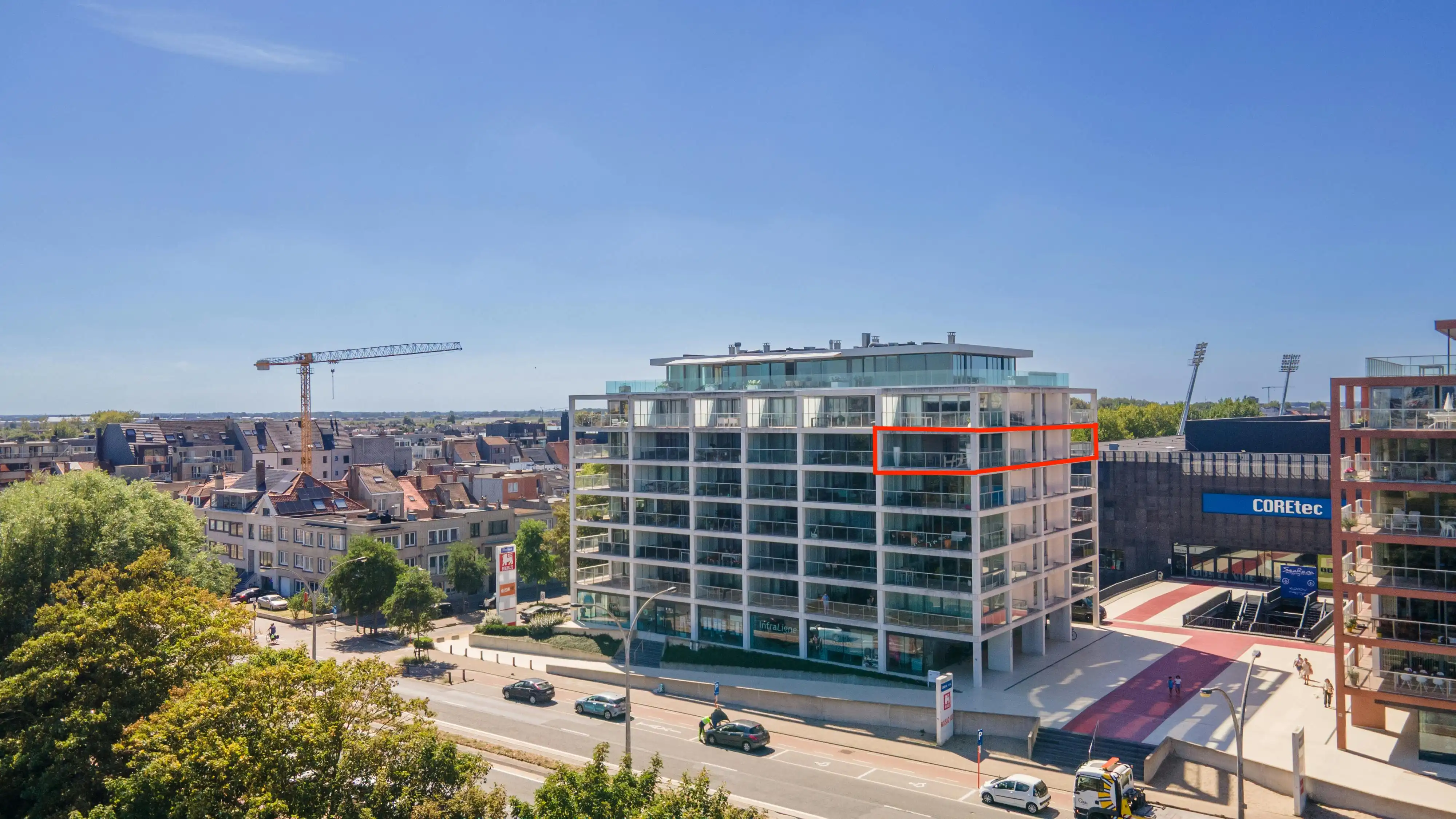 Prachtig appartement met open zicht op de Wellington Golf  foto {{pictureIndex}}