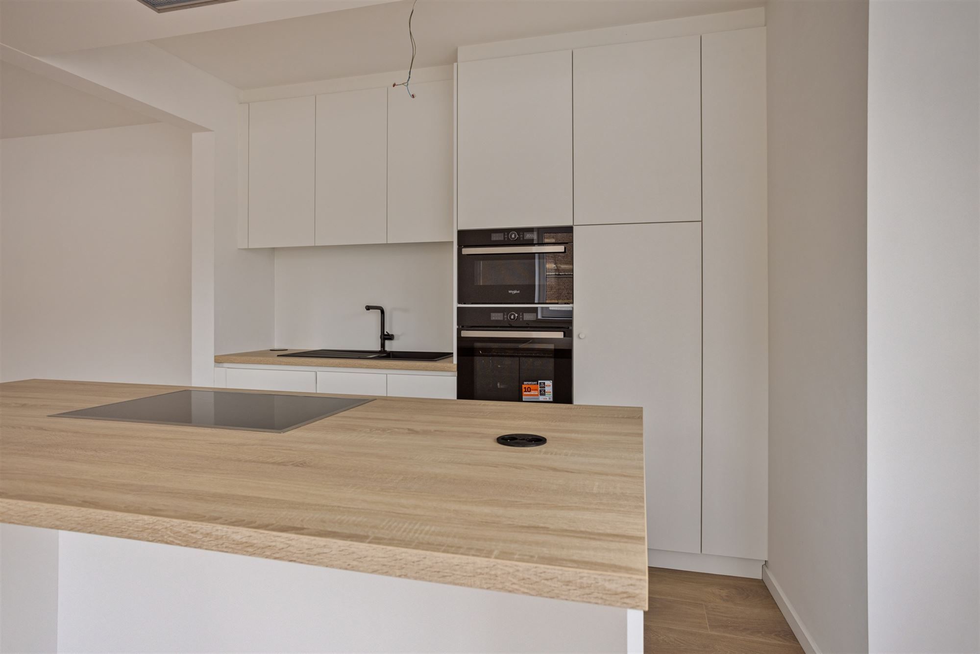 Instapklaar gelijkvloers appartement met 2 slaapkamers. foto 5