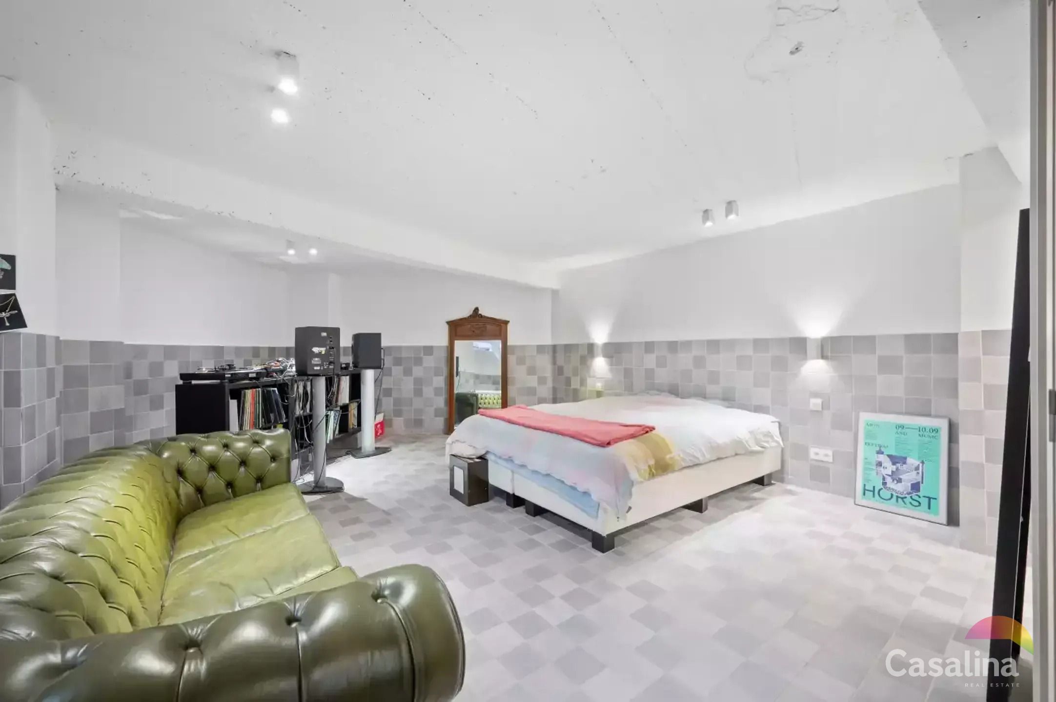 Prachtige gerenoveerde duplex-loft met 3 slpk. en privé-tuin foto 19