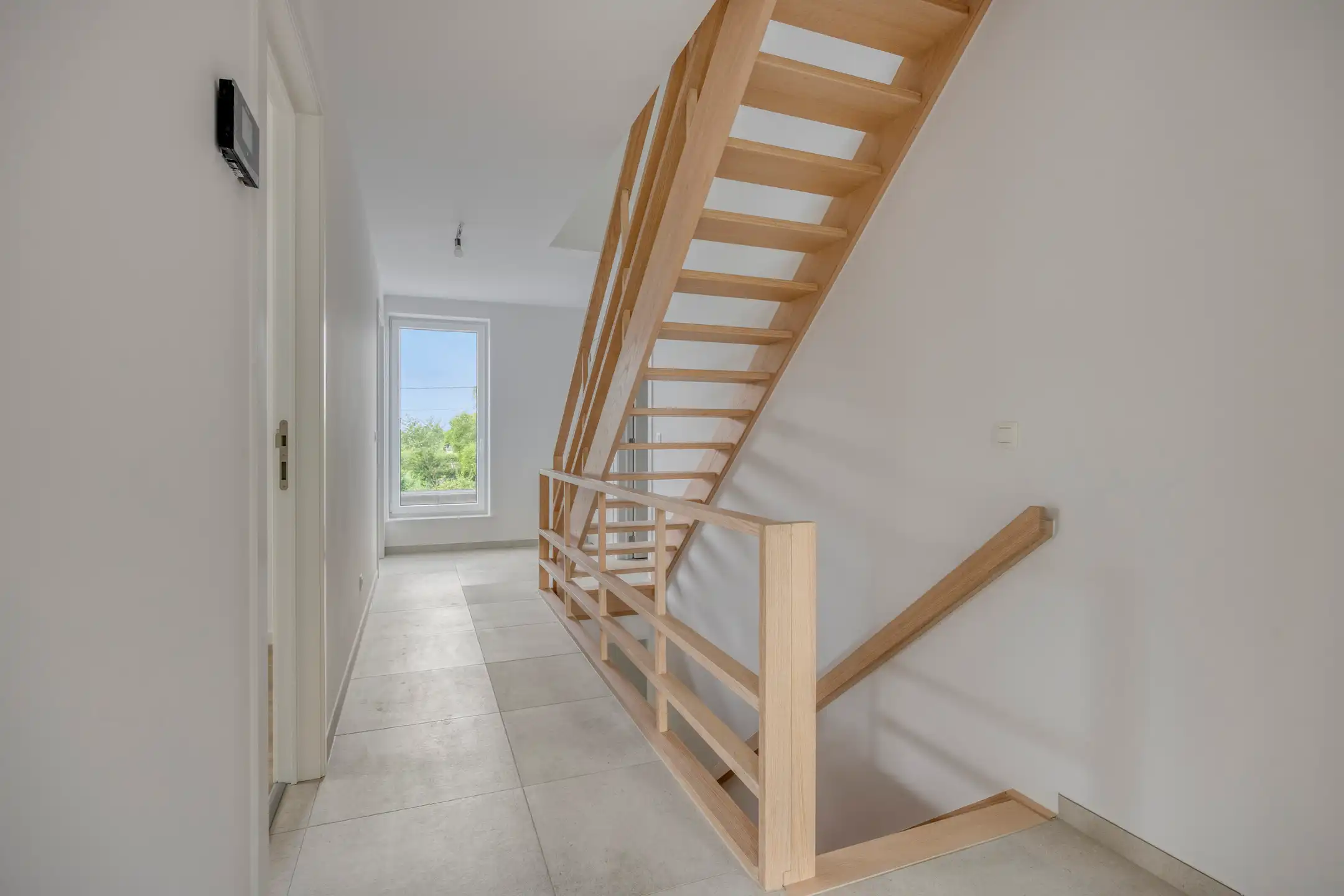 Nieuwbouwwoning met 6 slaapkamers & 3 badkamers (aan 6% btw) foto 8