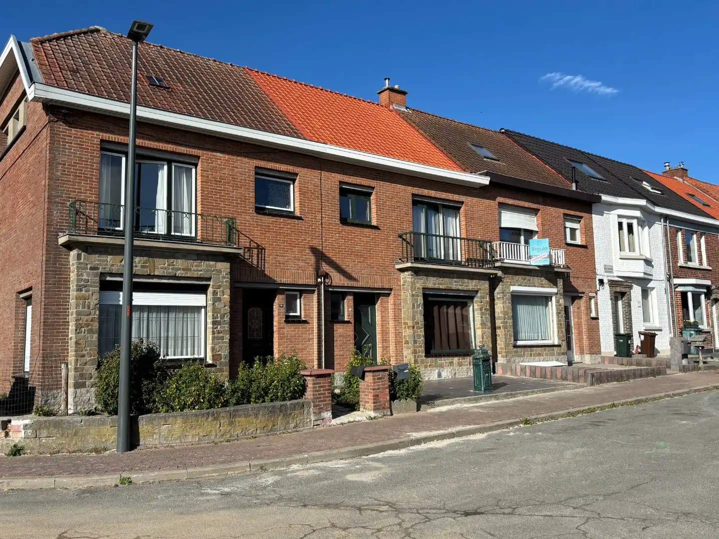 Rustig gelegen gerenoveerde woning met terras en tuin foto 13