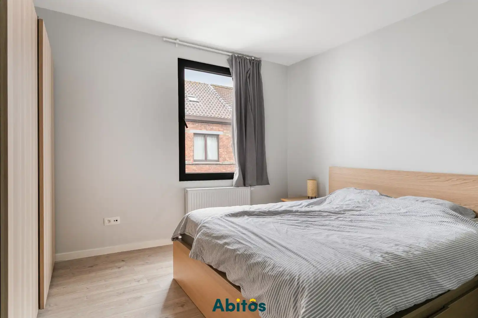 Instapklare woning met tuin op toplocatie in Mariakerke foto 11