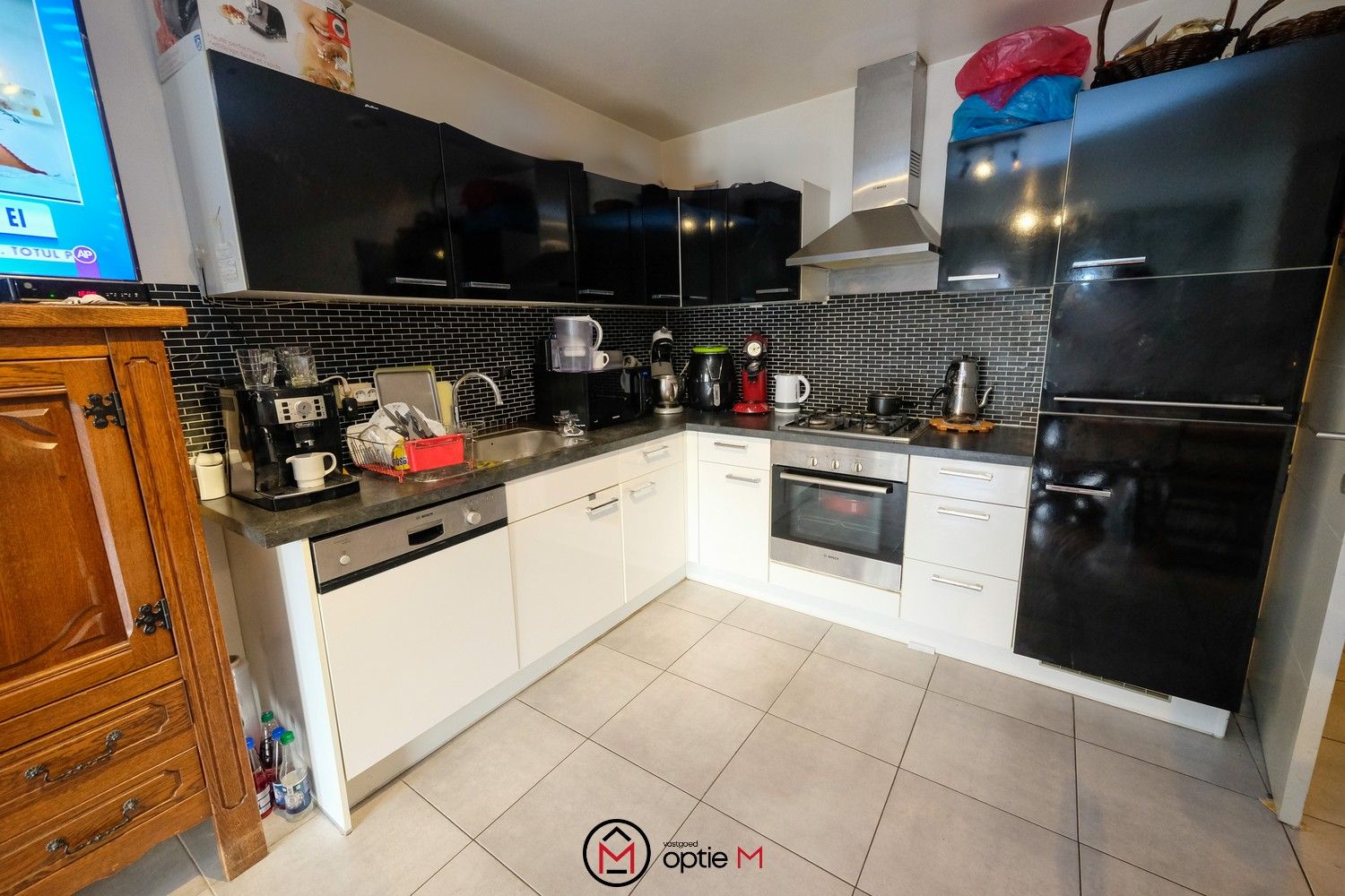 Centraal gelegen appartement met 2 slpks, terras en tuin foto 6