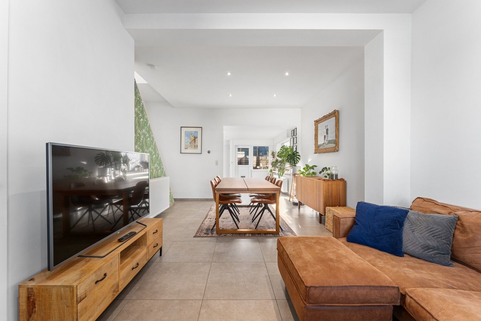 Instapklare woning met 2 slaapkamers op centrale ligging te Zwevezele! foto 3
