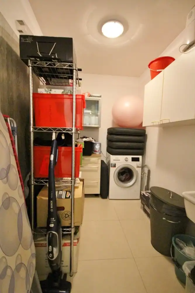 Modern appartement met terras op gunstige locatie! foto 8