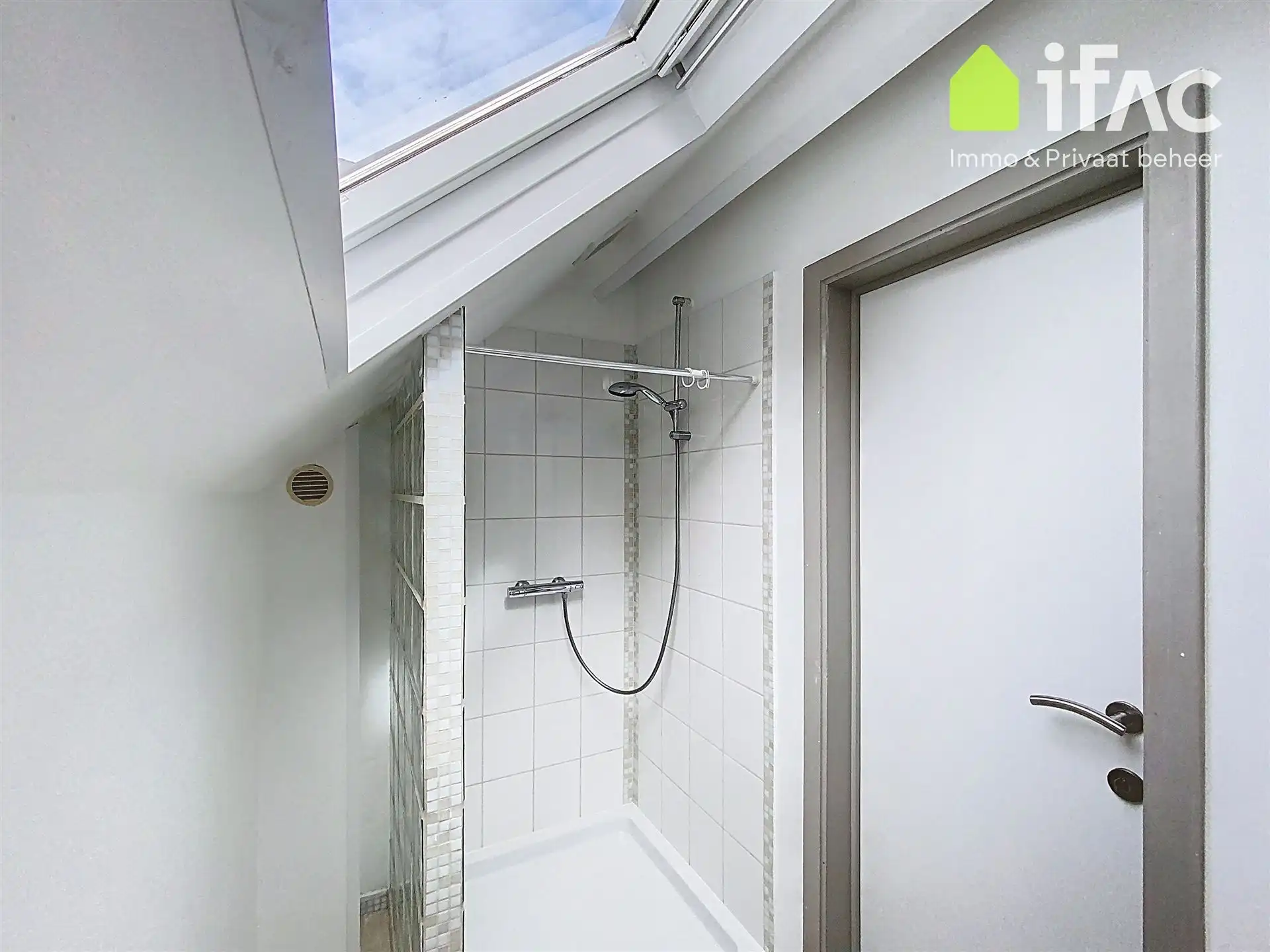 Woning met grote tuin dichtbij het Zoniënwoud foto 20