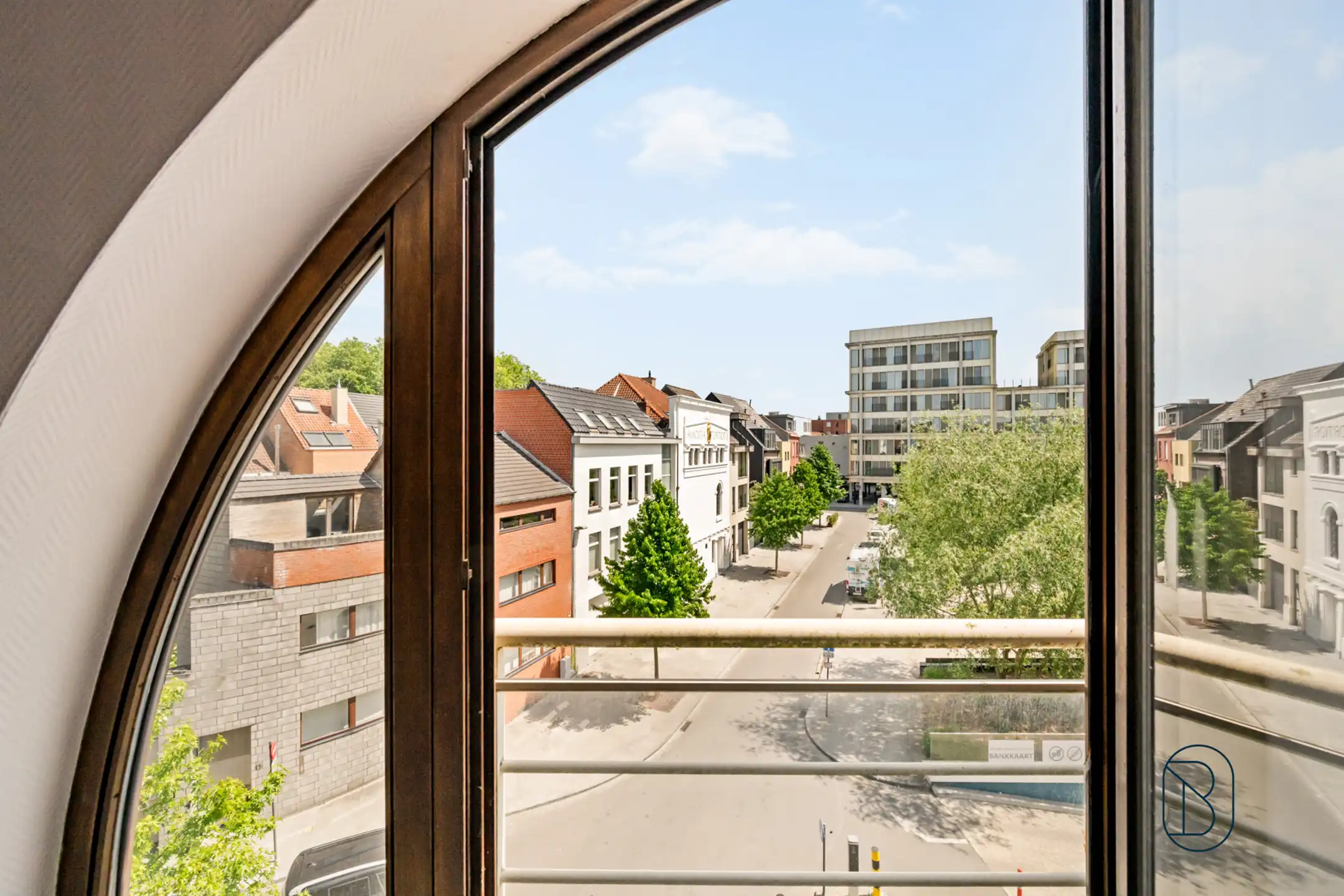 Topgelegen 2 SLK-appartement met veel potentieel foto 3