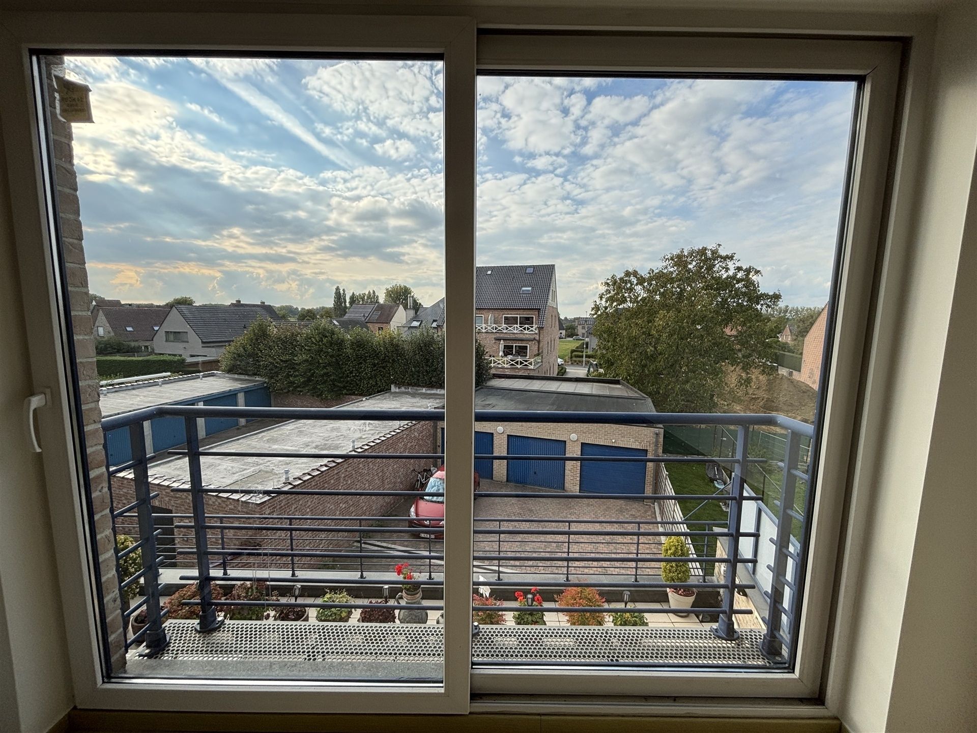 Duplex met 2 slaapkamers & 2 extra zolderkamers foto 5