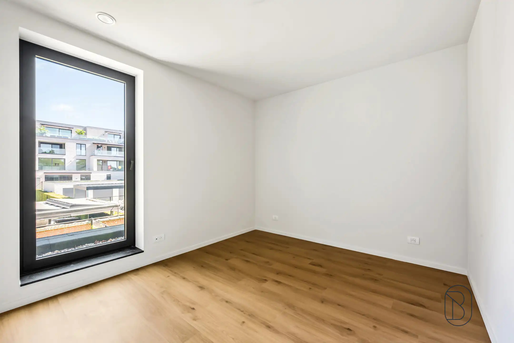 Kwalitatief afgewerkte nieuwbouw met 3 slk, E-peil 0. foto 14