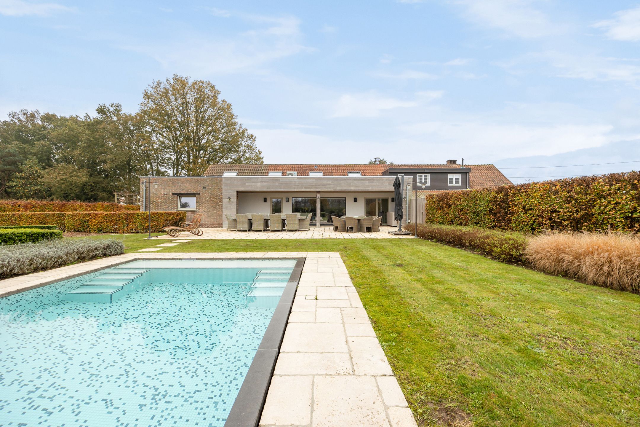 Unieke landelijke woning met prachtige tuin op 3338 m2  foto 8