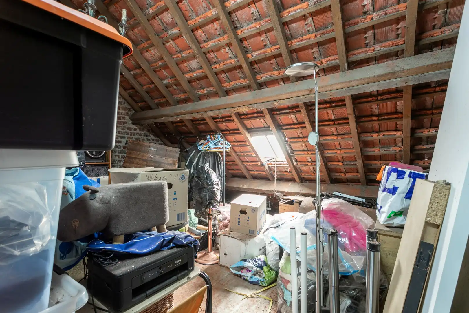 Op te frissen 3-gevel woning foto 14