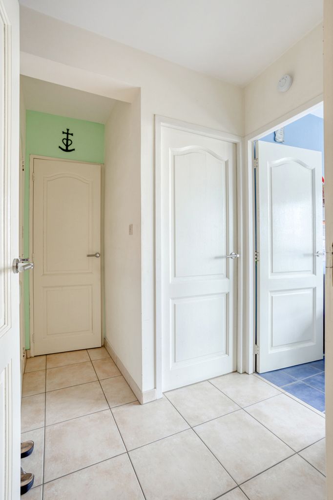 Instapklaar en onderhouden 2-slaapkamer appartement foto 9