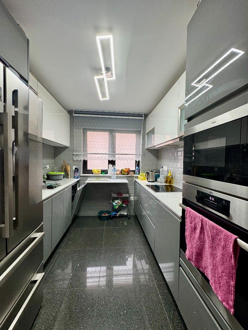 AFSPRAKEN ENKEL VIA MAIL!!  Te huur: gelijkvloers appartement in het centrum van Machelen foto 10