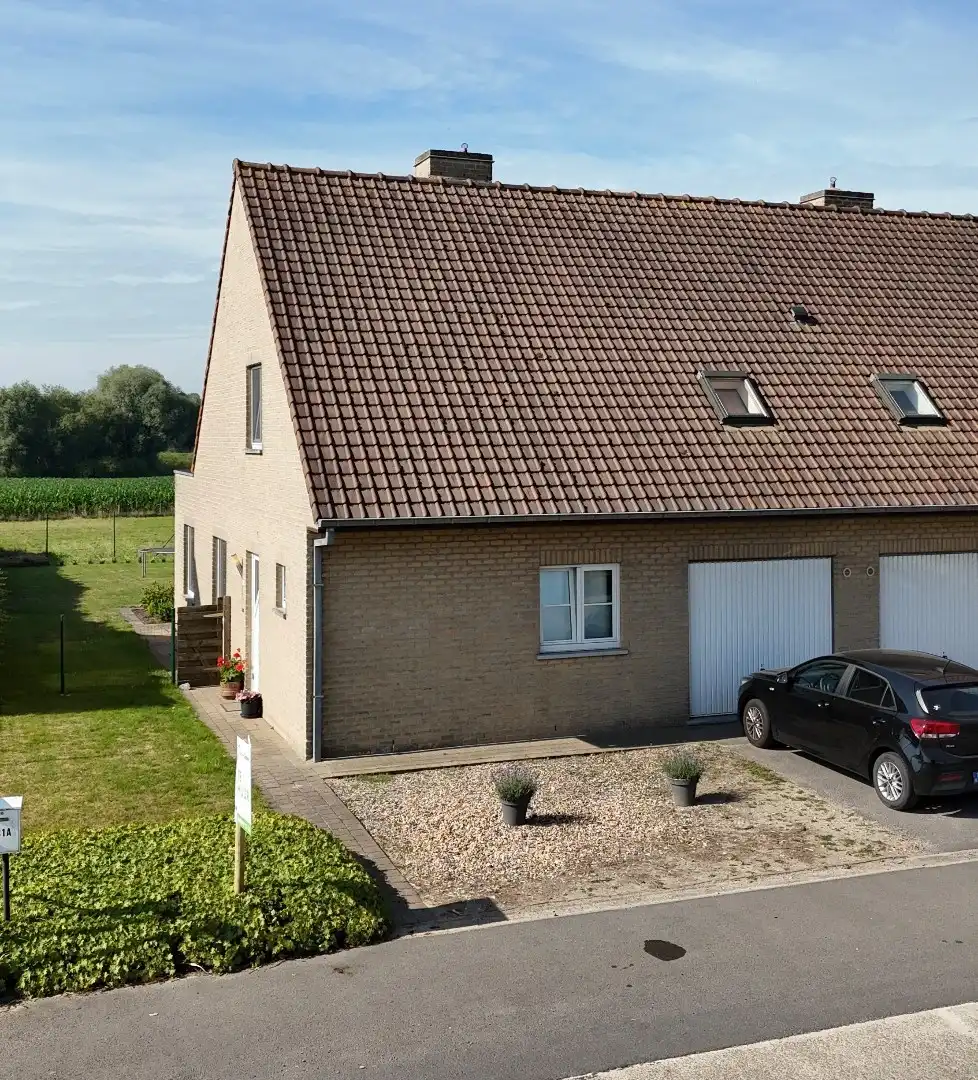 Woning met 3 slaapkamers en garage te Kortemark foto 2