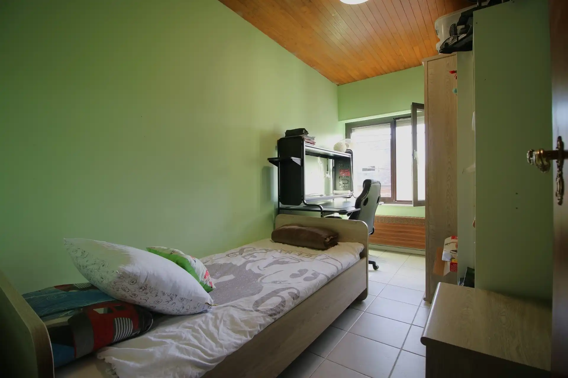 Bel-etagewoning met 3 slpks, tuin en terras. foto 12