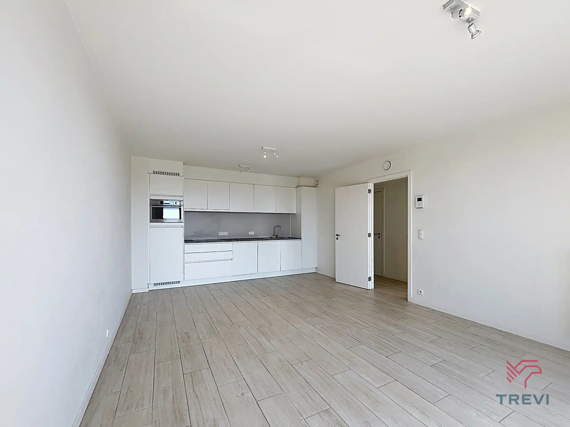 Mooi appartement met 1 slaapkamer + P foto 3