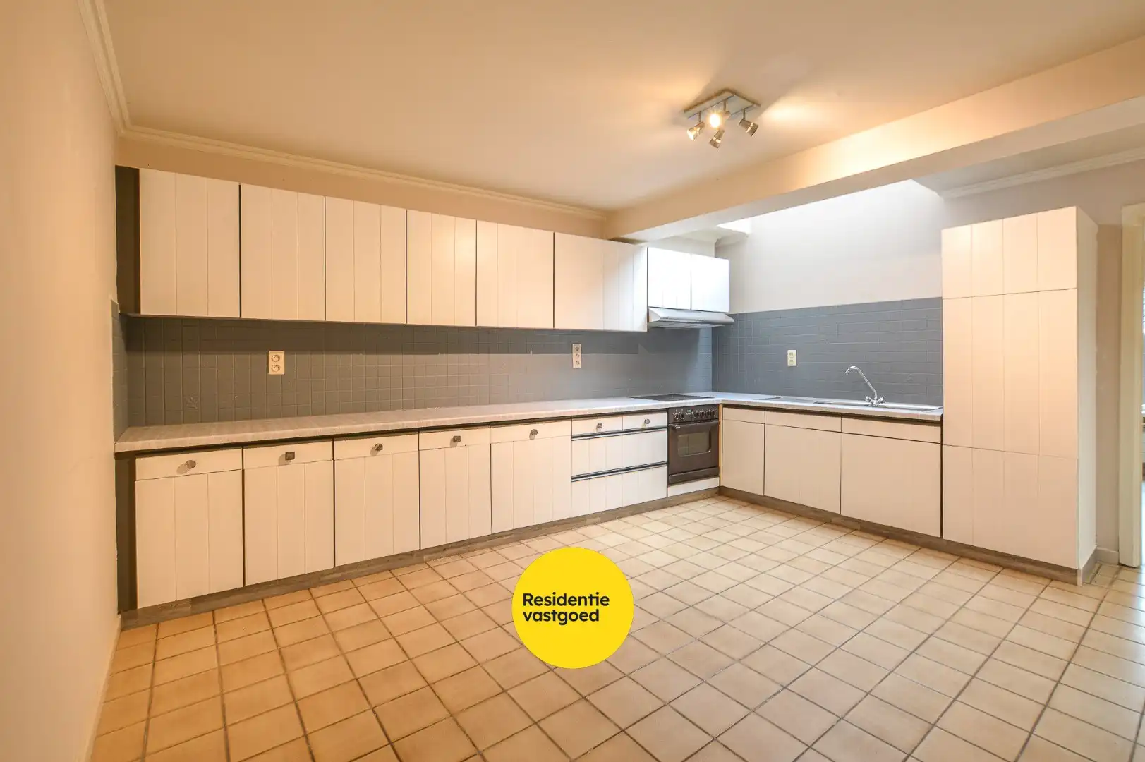 Gelijkvloers appartement met 2 slaapkamers gelegen in centrum Oudenburg. foto 6