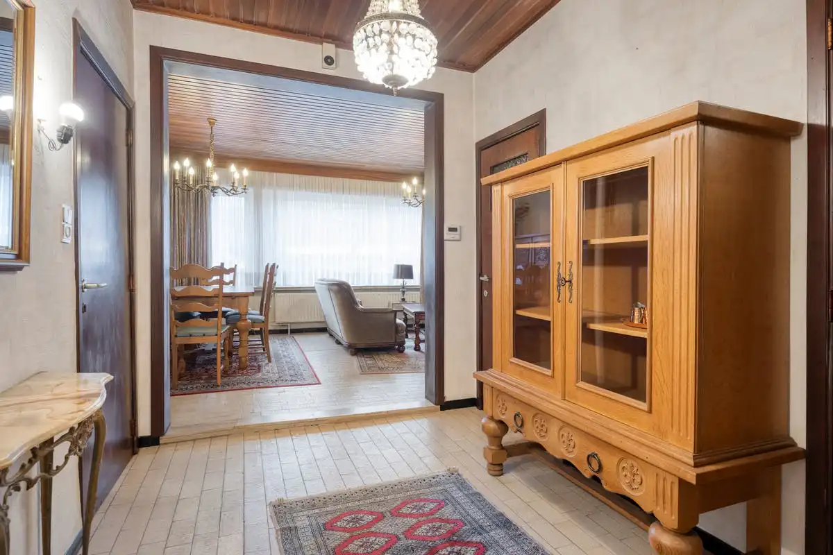 Opbrengsteigendom met 3 wooneenheden in hartje Strombeek foto 4