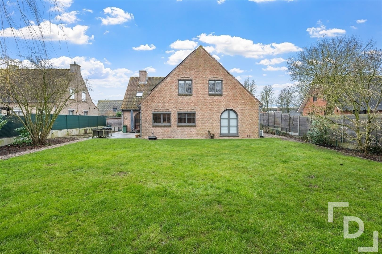 Ruime en energiezuinige villa te koop in Poperinge foto 33