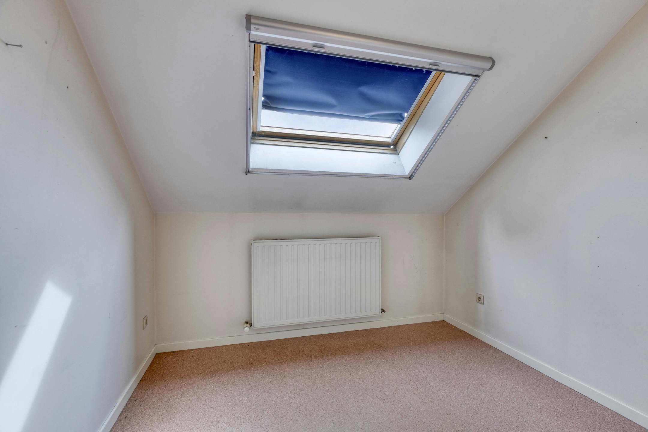 Opbrengsteigendom met 2 appartementen en hangaar te Lummen foto 44