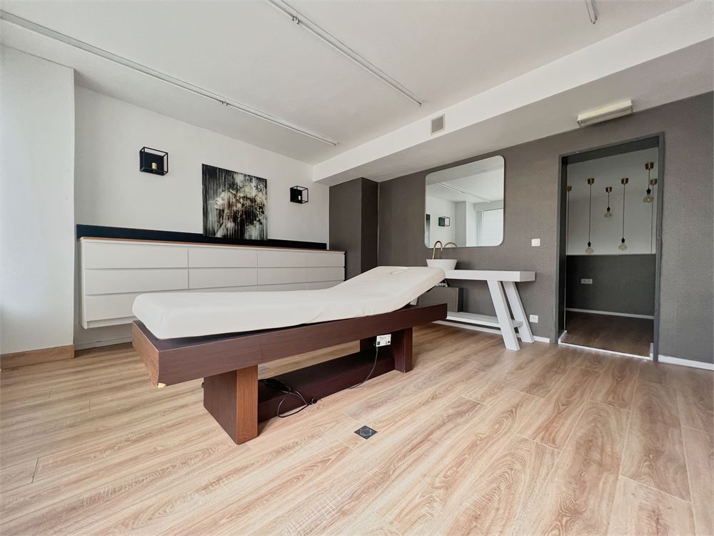 Handelspand met opp. van 170m² op toplocatie! foto 7