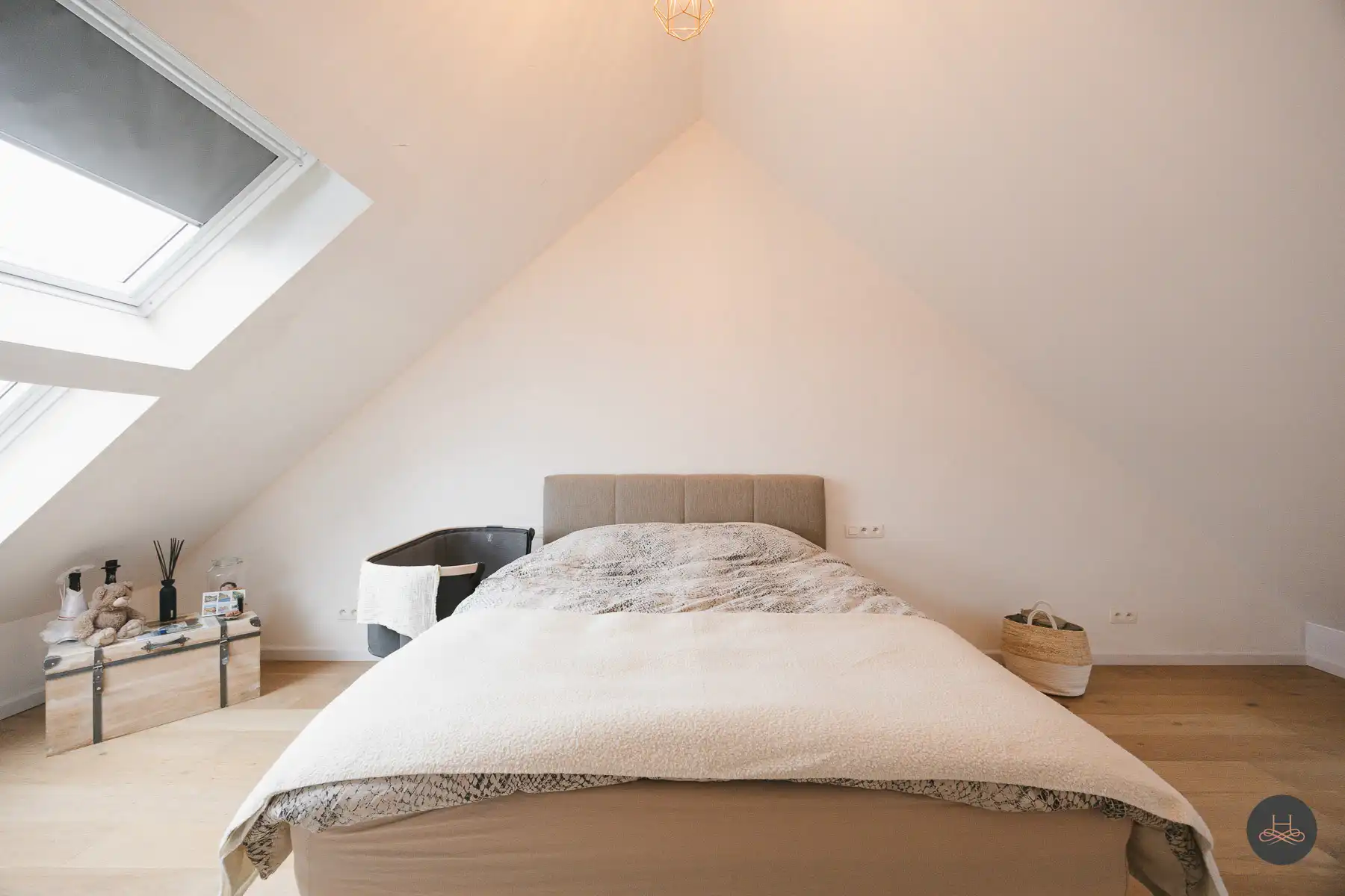 Gerenoveerde en energiezuinige woning met tuin en terrassen foto 22