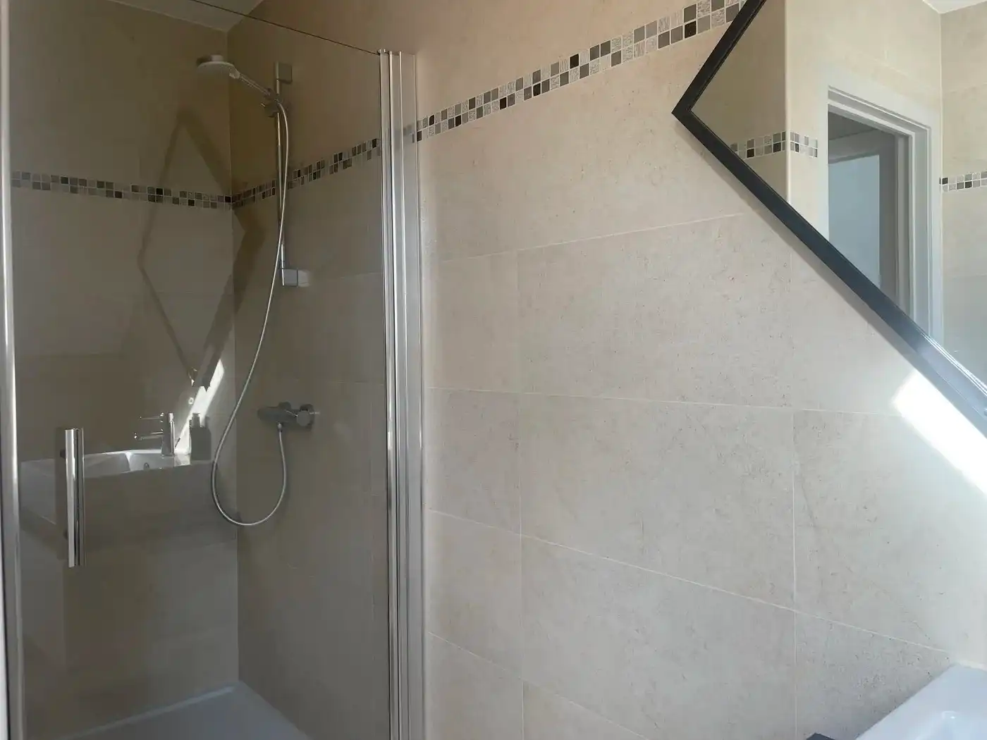 Gemeubeld duplex appartement met 2 slaapkamers op centrale ligging foto 12