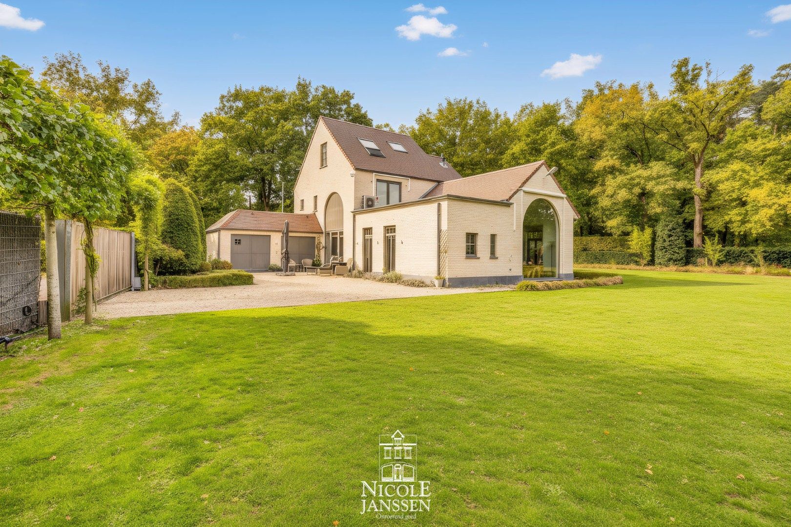 Exclusieve, karaktervolle villa foto 2