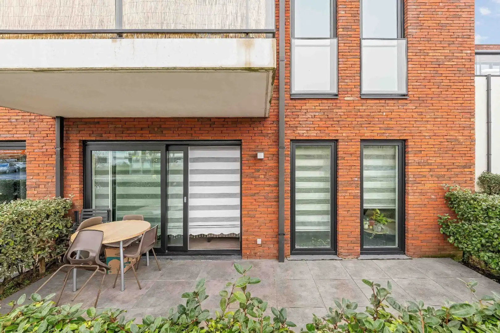 Recent, instapklaar appartement met 2 slaapkamers en ondergrondse staanplaats in Wevelgem foto 12