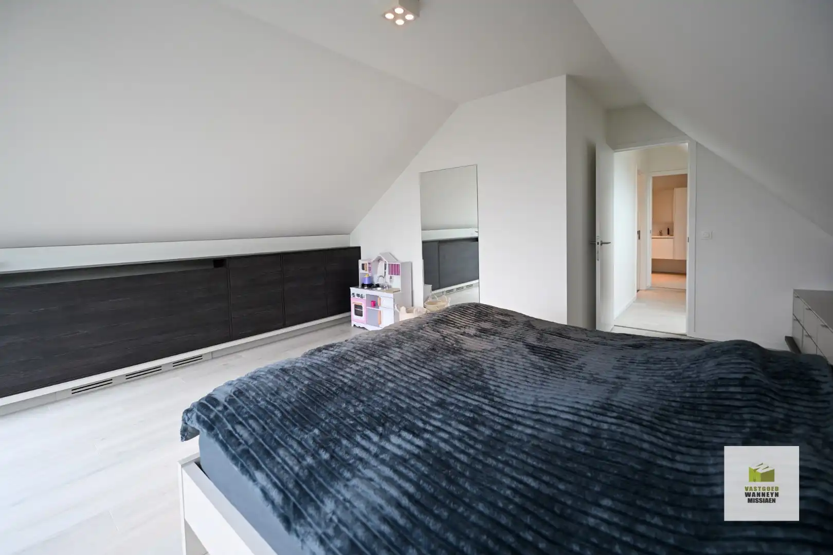 Luxueuze penthouse met groot terras, 2 slaapkamers en 2 parkeerplaatsen foto 20