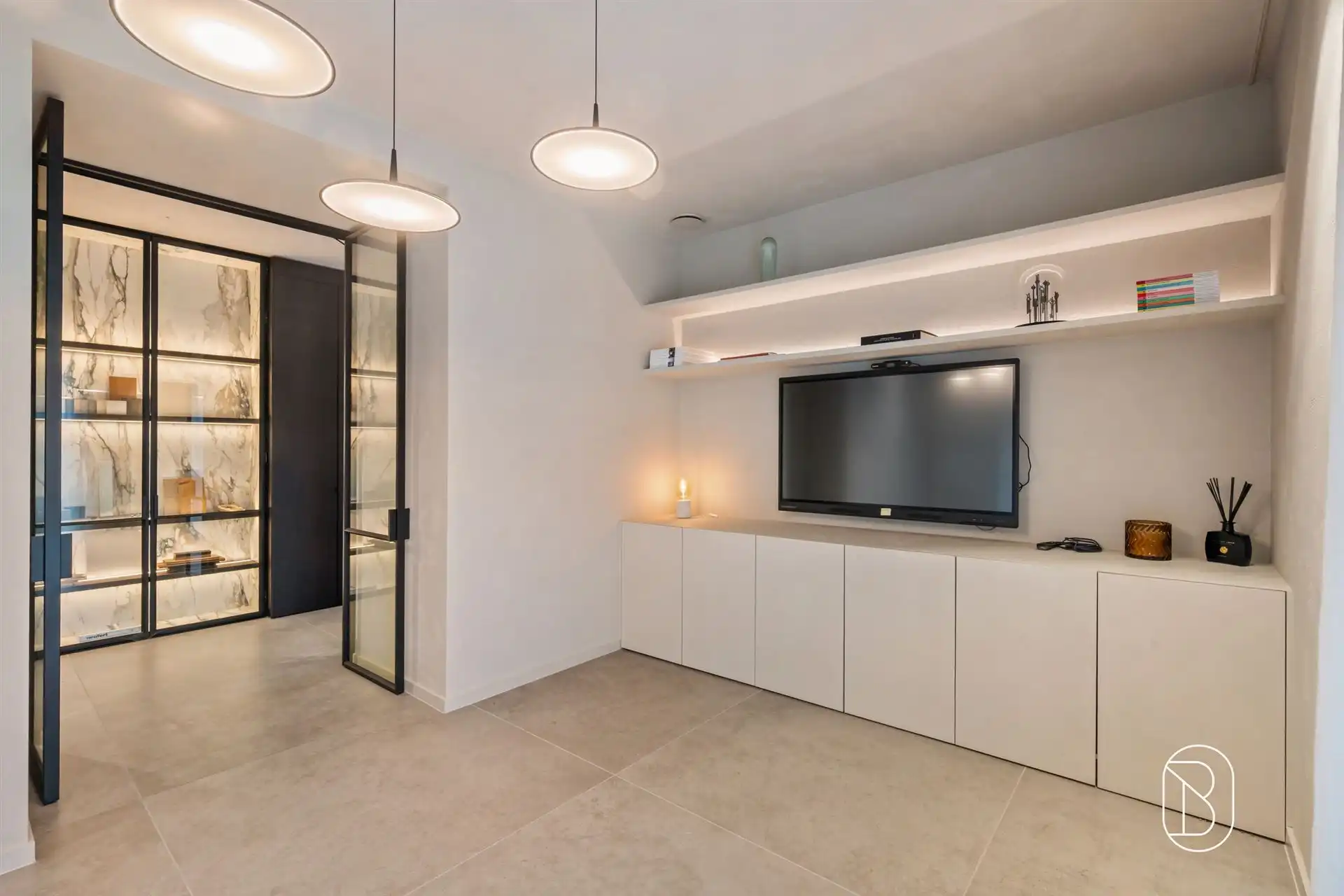 Luxueus afgewerkte kantoorruimte foto 6