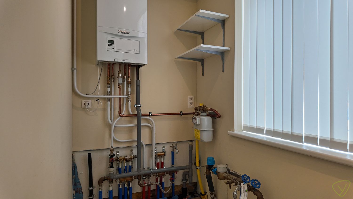 Charmant gerenoveerde woning gelegen te Adegem! foto 9