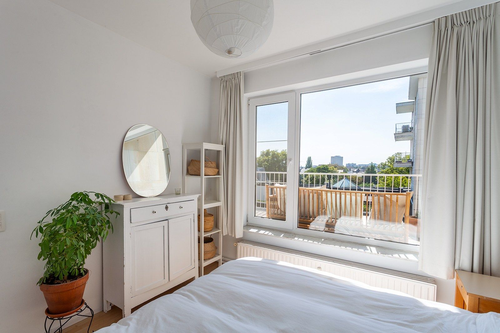 Instapklaar appartement met ruim terras  foto 19