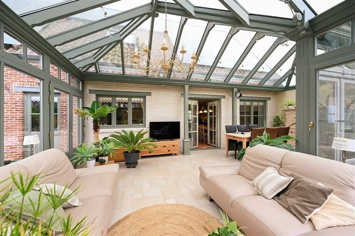 Instapklare villa met zwemvijver foto 13
