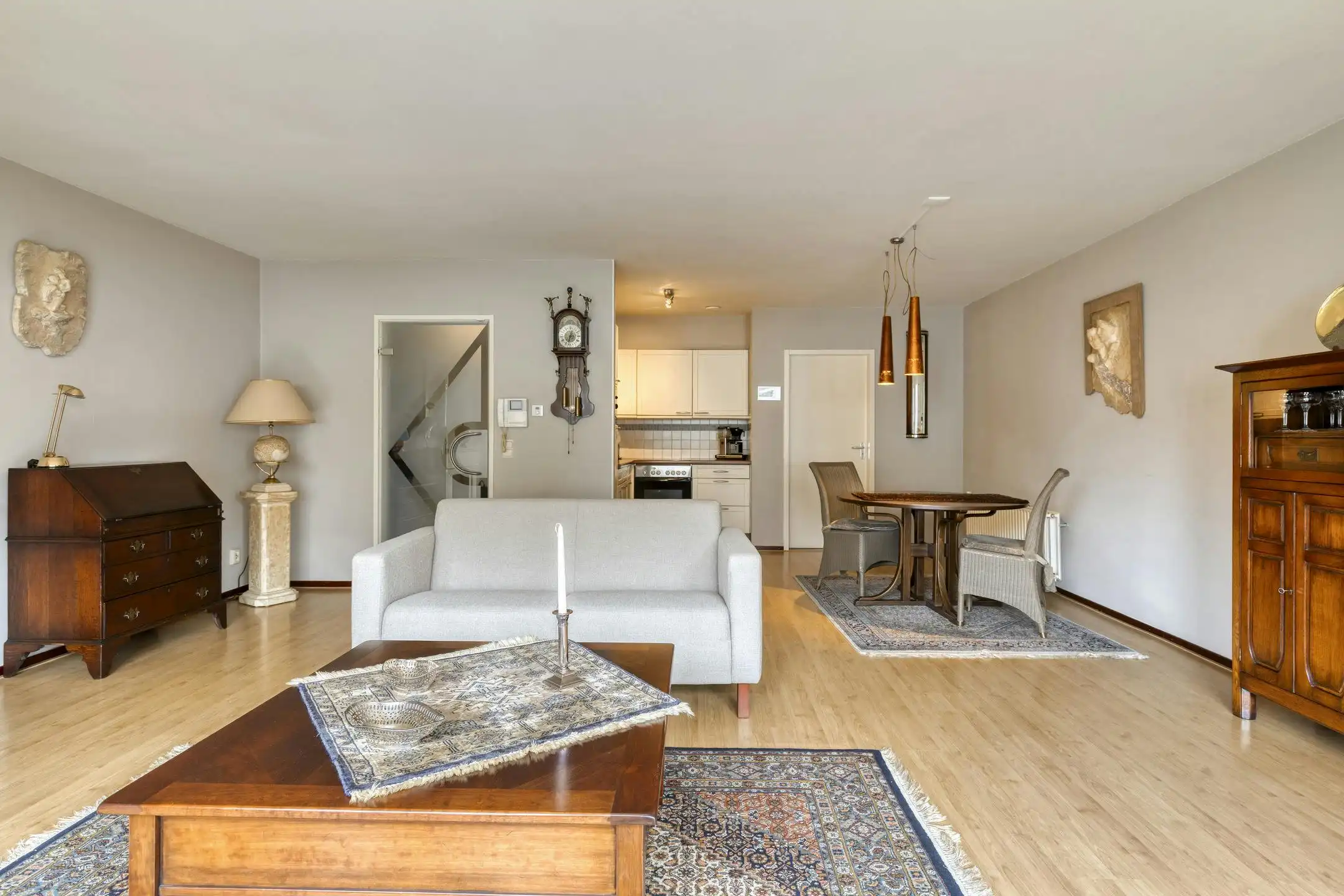 Gelijkvloers appartement met garagebox te koop in Meerle! foto 6