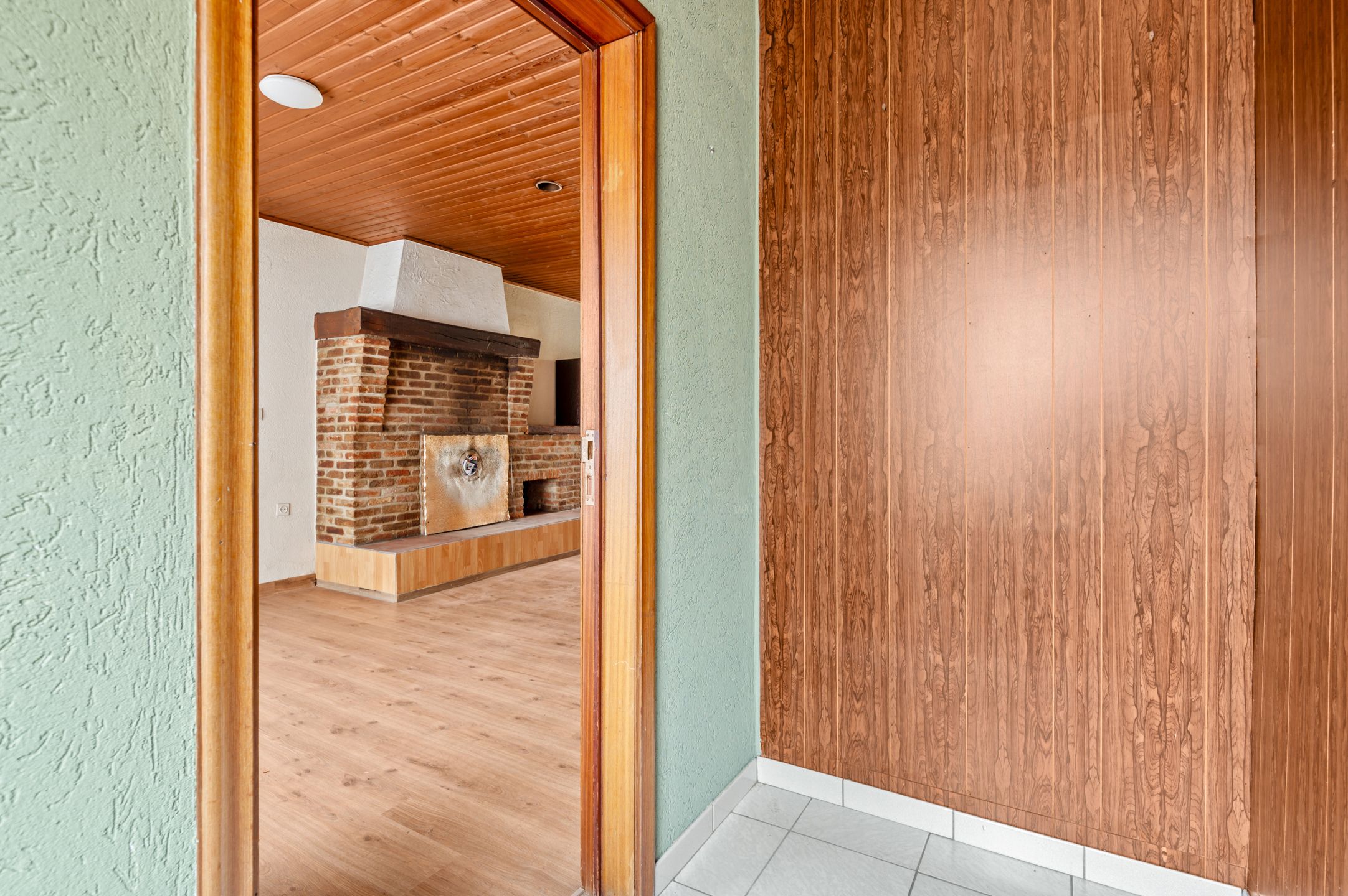 Te renoveren woning met ruime tuin op toplocatie Vosselaar. foto 7