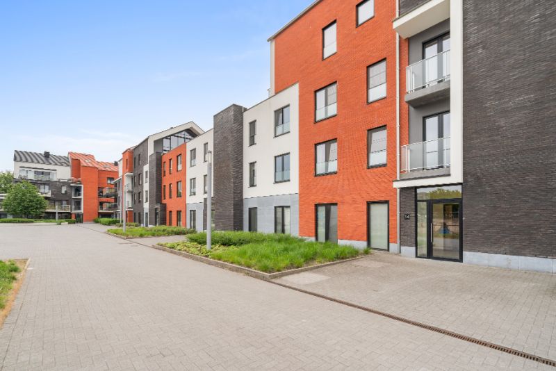 ()=>{if(producerUpdateValueVersion(node),producerAccessed(node),node.value===ERRORED)throw node.error;return node.value} Begijnhofstraat 14/0001 - 9160 Lokeren