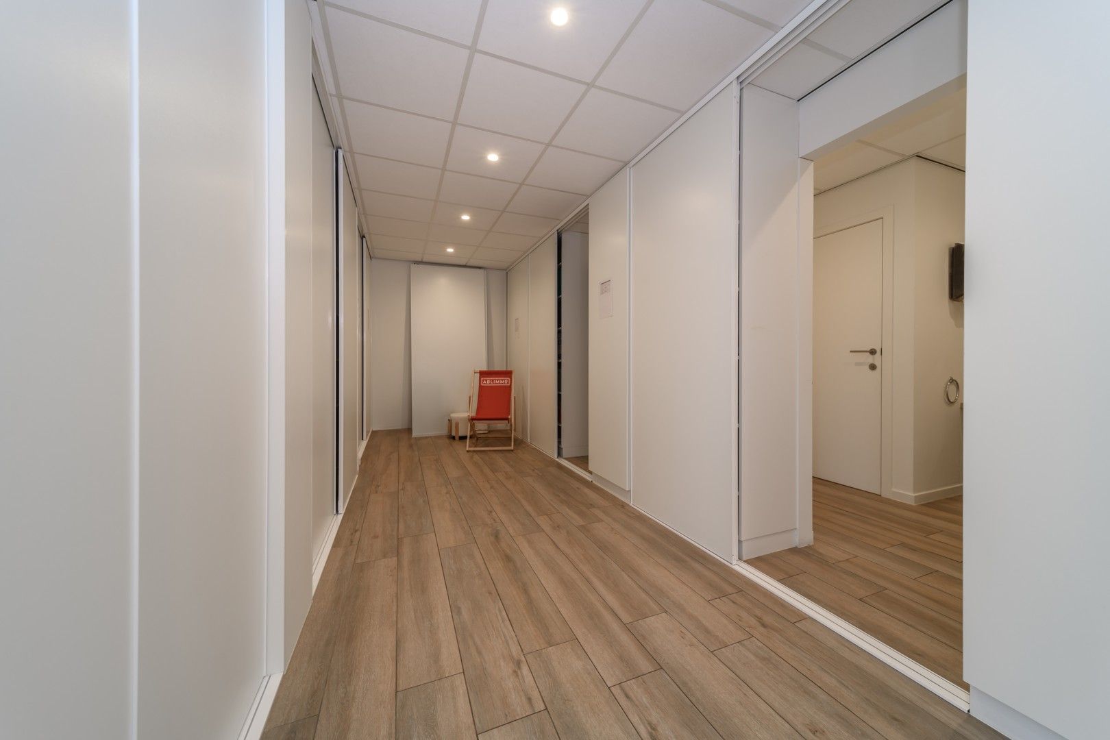 Hedendaagse kantoorruimte te koop nabij centrum Aalst foto 10