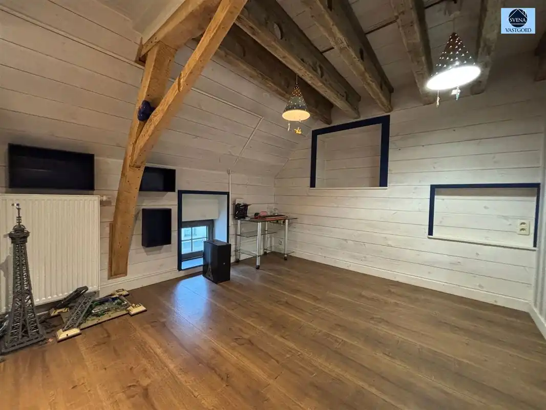 KARAKTERVOLLE WONING MET 5 SLAAPKAMERS foto 9
