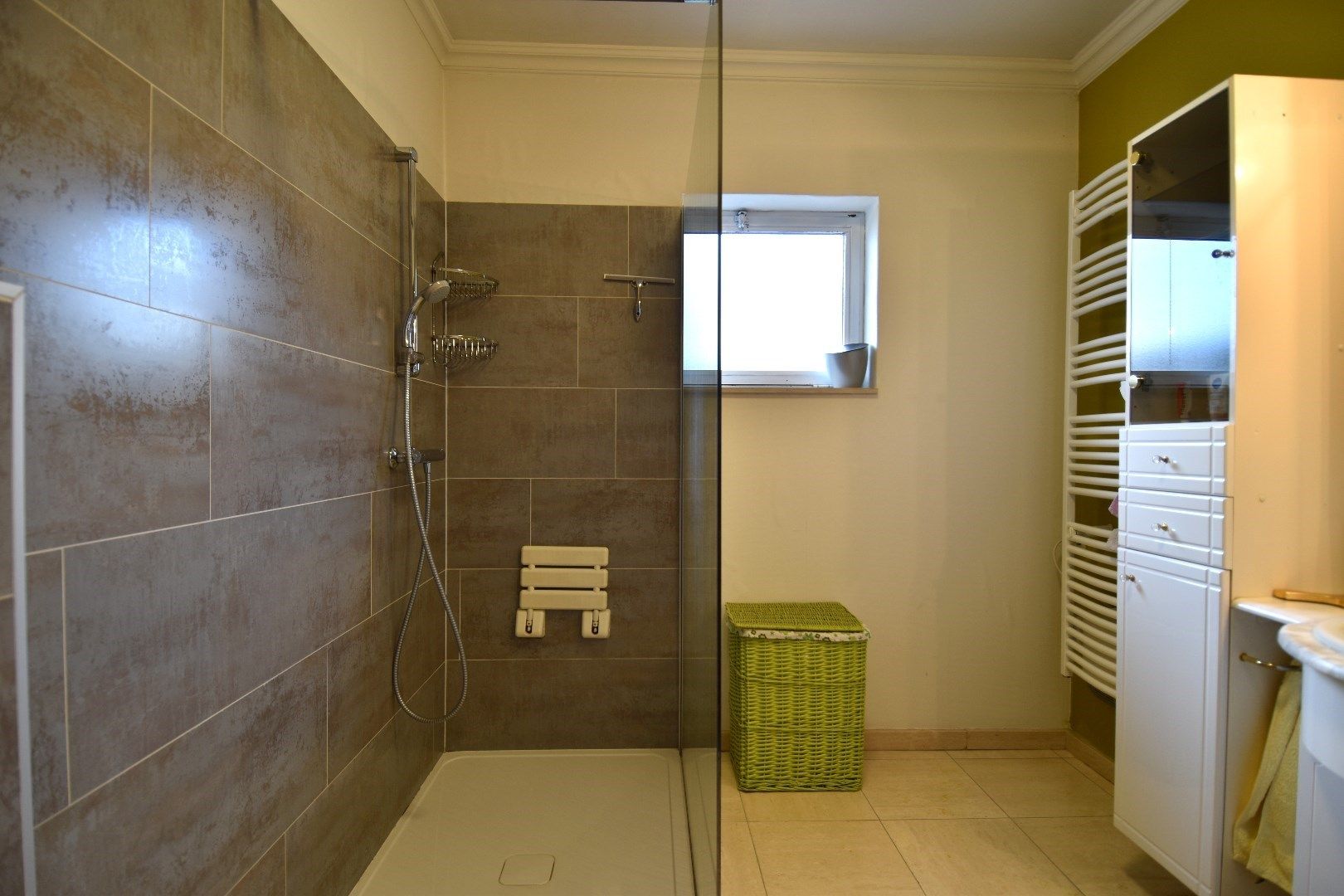 Villa met 3 slaapkamers (mogelijkheid tot meer!) te koop op 1922 m² grond nabij het centrum van Gullegem foto 8