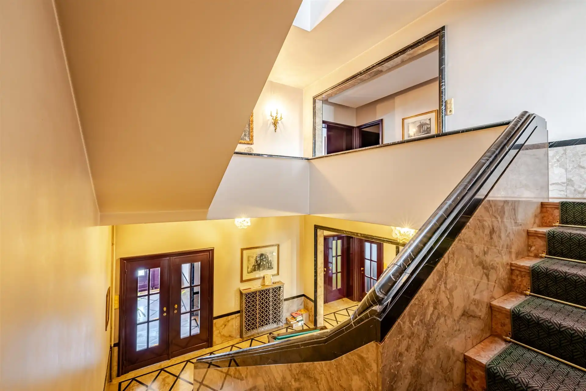 Karaktervolle herenwoning met indrukwekkende ruimte, authentieke elementen en rustige tuin nabij het stadspark foto 20