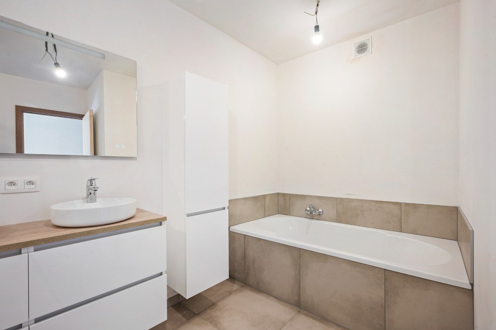 NIEUWBOUWAPPARTEMENT MET EPC A, 2 SLPKS EN ZONGERICHTE TERRAS foto 11