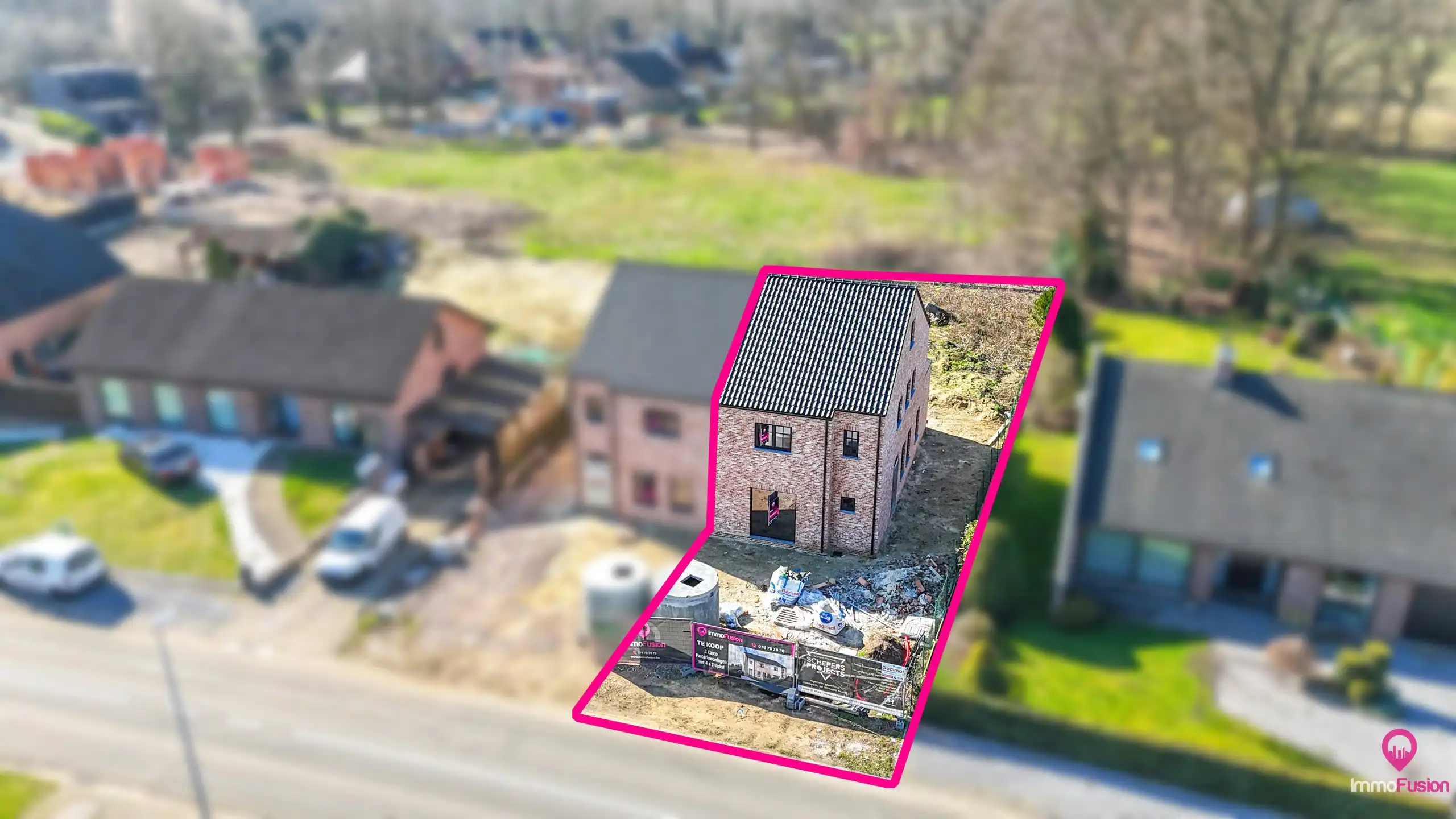 Tijdloze nieuwbouwwoning met 4 slpks + uitzicht op het groen! foto {{pictureIndex}}