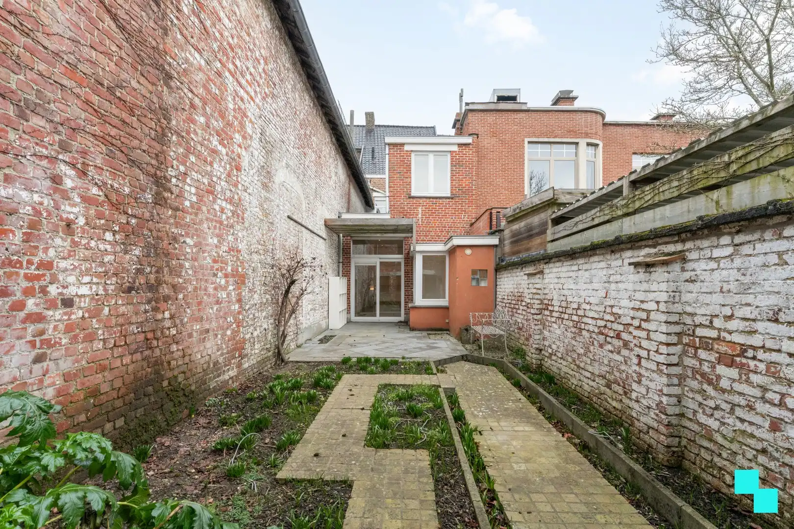 Karaktervol handelspand met woonst - centrum Roeselare foto 25