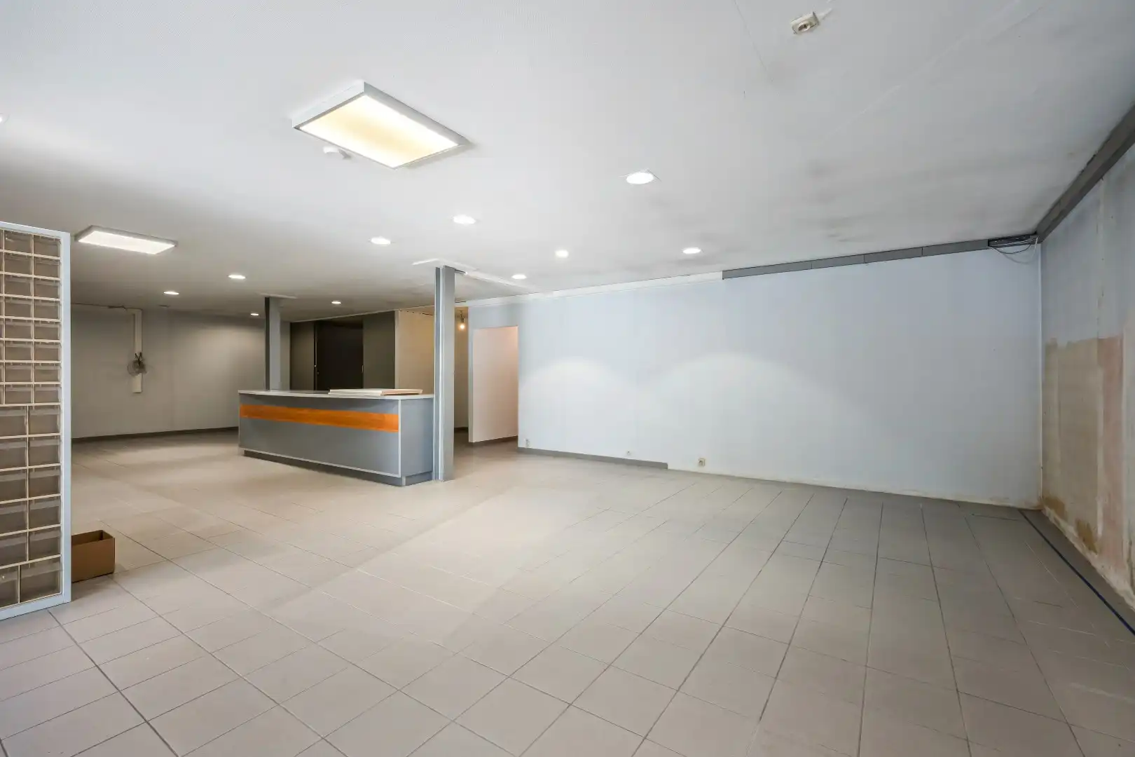 Handelsruimte (260m²) op commerciële toplocatie. foto 4