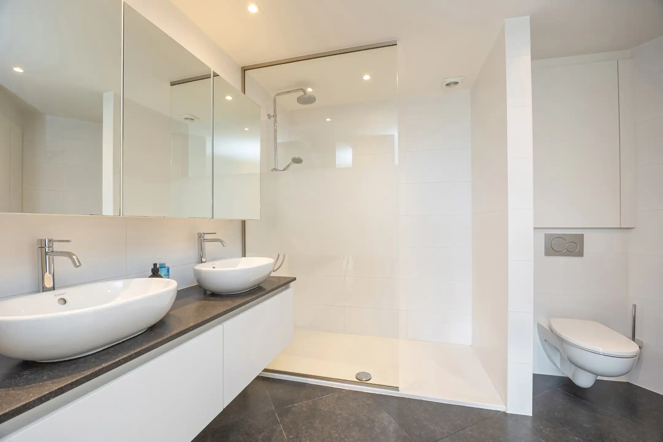 Luxe gemeubeld appartement in Antwerpen  foto 11