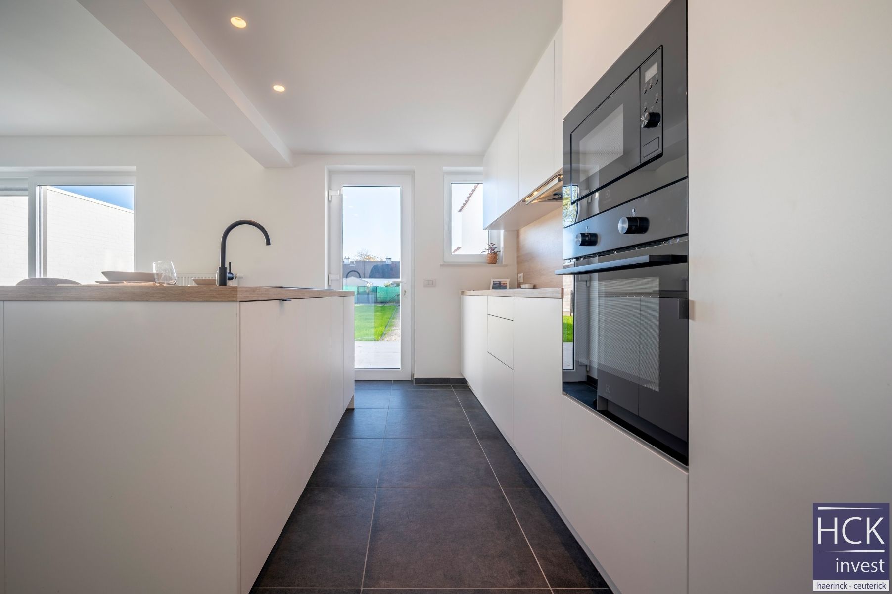 WAREGEM - Instapklare & energiezuinige woning met 4 SLPK. én uitweg foto 11