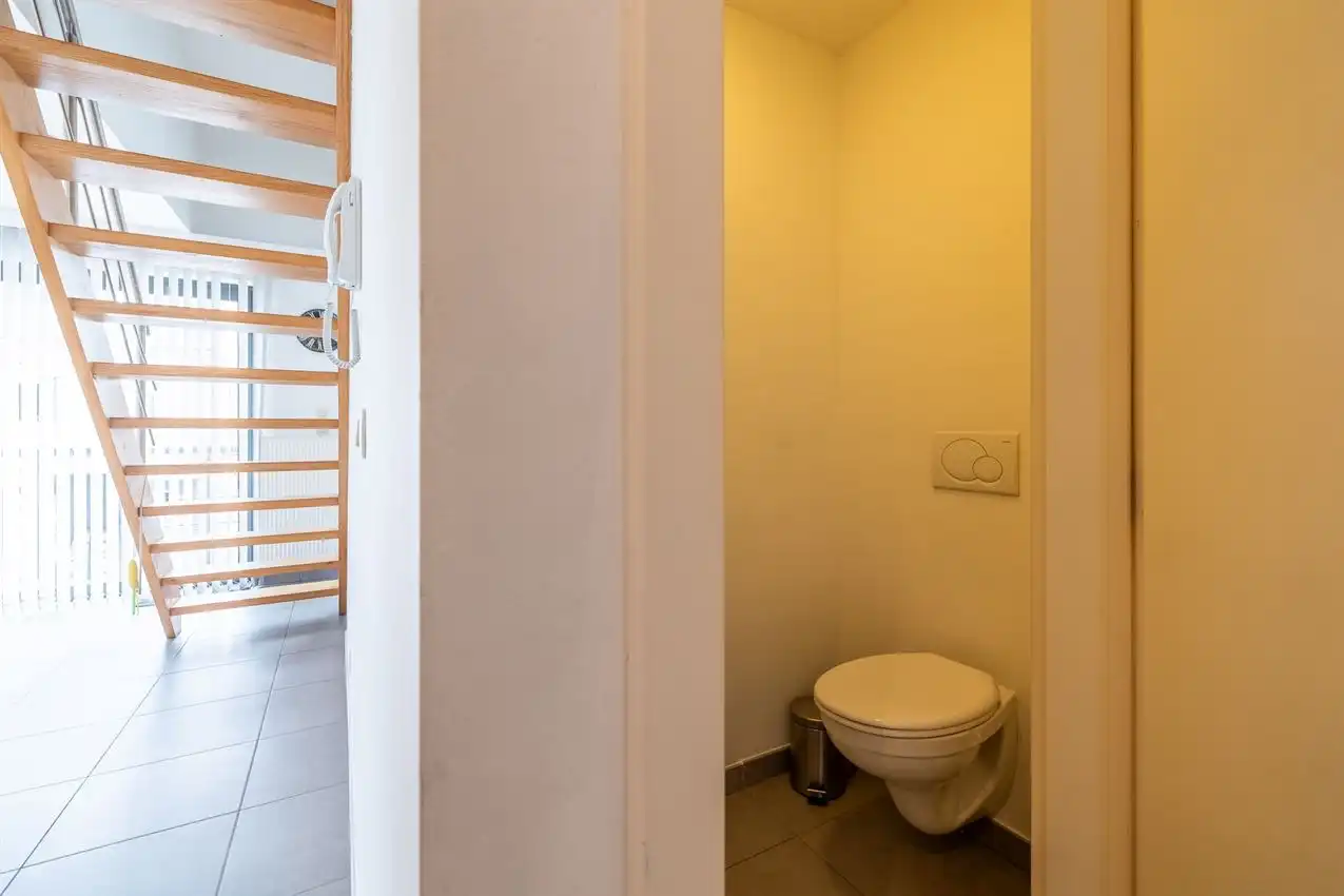 Gezellige duplex met twee slaapkamers nabij station foto 5