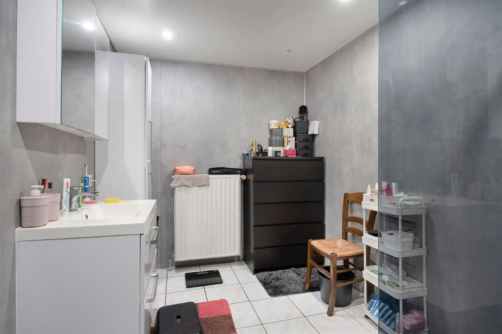 Ruim appartement met 4 slaapkamers te koop foto 14